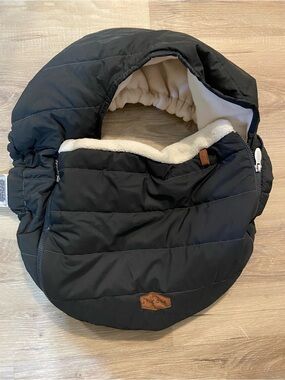 JJ Cole Black Quilted Stroller Footmuff with Cream Lining